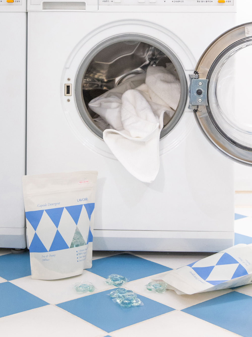 LAVOIR 純素室內晾衣洗衣膠囊 鳶尾花&amp;芍藥 (30入) 包裝 - 下單即送【純素香水衣物柔軟精 40ml 體驗包】乙個！