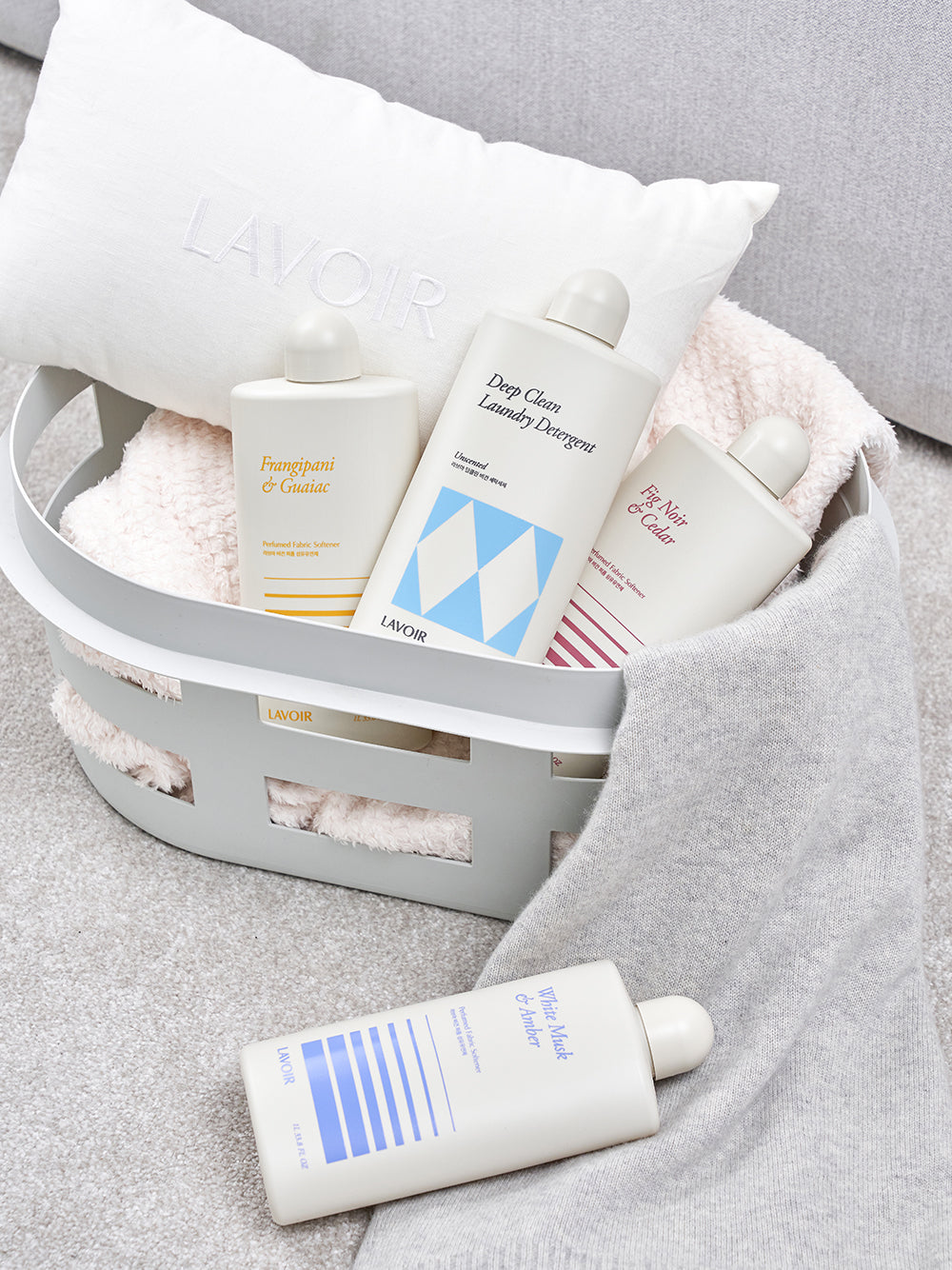 純素香水衣物柔軟精 1L 緬梔花 &amp; 癒創木